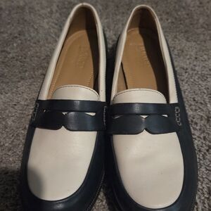 Elegant Black and Cream Loafers